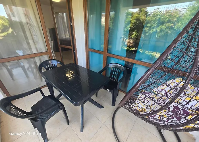 Elia Relax & Lux Aparthotel 3*